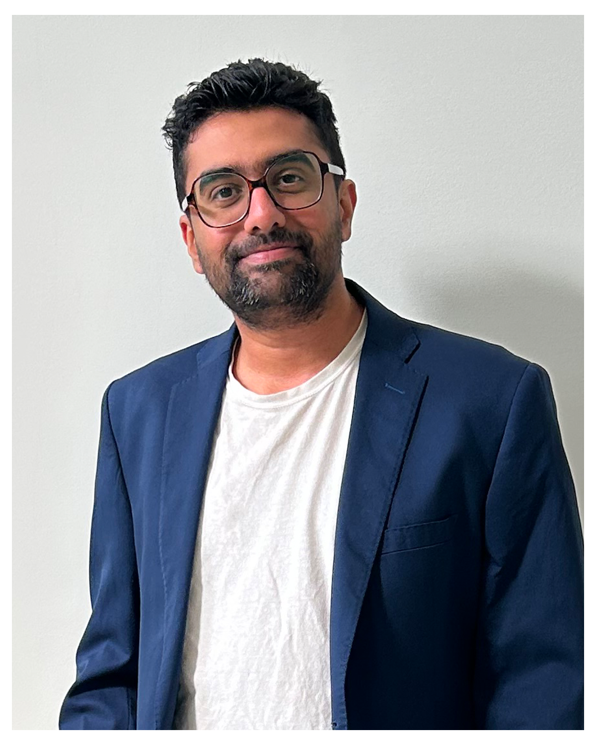 Portrait photo of Alok Revi